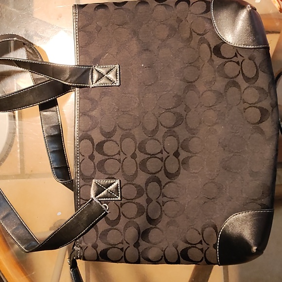 Coach purse - Picture 2 of 3